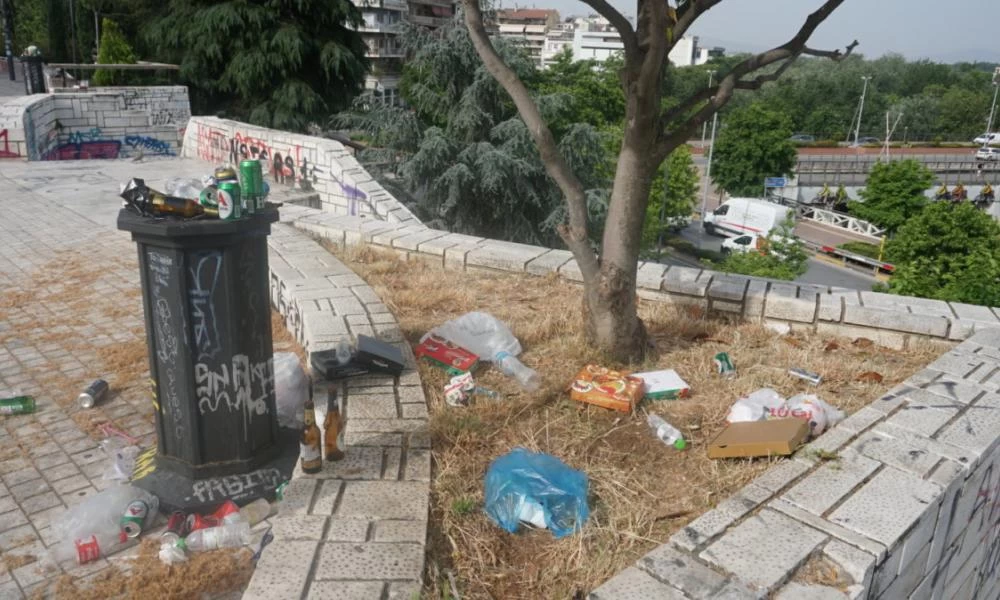 Σκουπίδια παντού: Εικόνες ντροπής μετά την καραντίνα